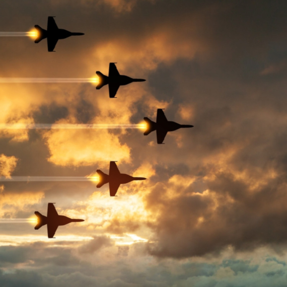 Britanija ne isključuje rat; "Naši avioni su spremni za udar"