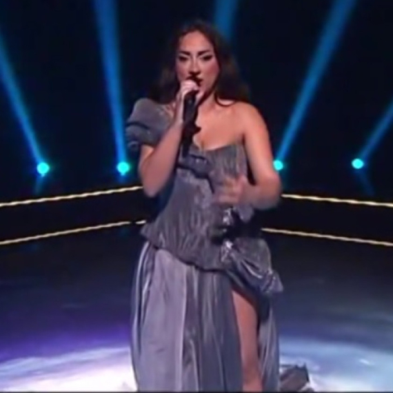 Zejna izdominirala u PZE 2026: Kritikuju je Albanci, a ona peva kao da sutra ne postoji VIDEO