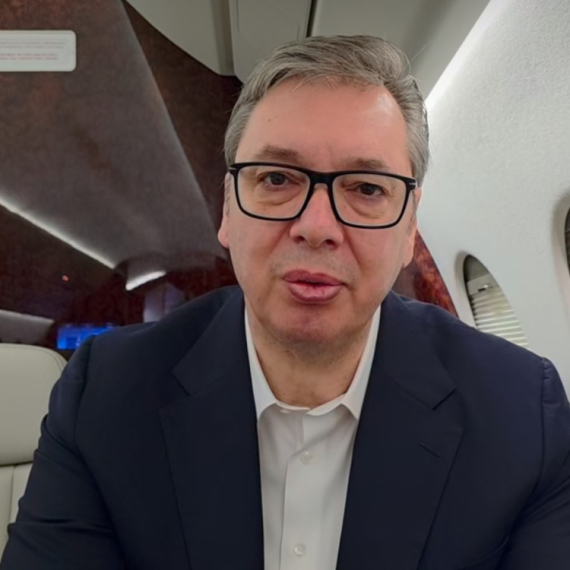 Vučić na putu za Kazahstan; Javio se iz aviona: "Posetio sam jutros Dačića, lekari kažu da je bolje" VIDEO