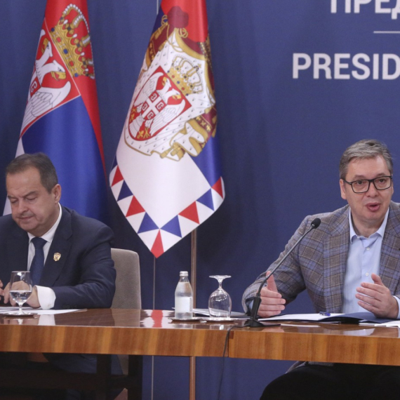 Blokaderi zadojeni mržnjom žele smrt Dačiću i Vučiću VIDEO