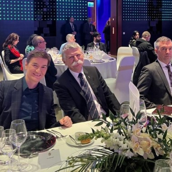Brnabić u Budimpešti: Na večeri uoči sutrašnje Konferencije predsednika parlamenata Jugoistočne Evrope FOTO