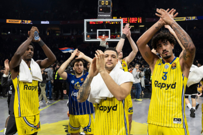 Slika za Drama u vazduhu: Pokvario se avion sa košarkašima Makabija, prinudno sleteo u Beograd!