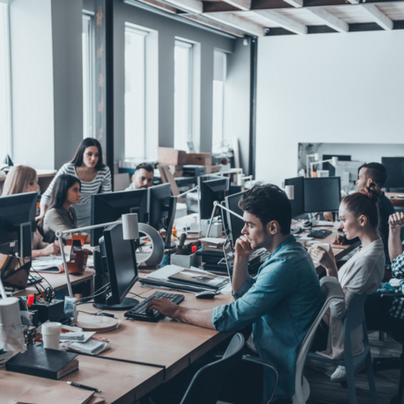 Savremeni IT svet između pravne sigurnosti i efikasne organizacije rada