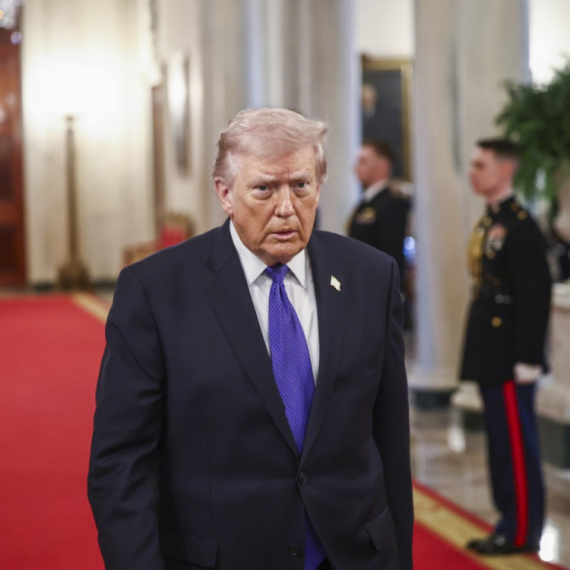 Tramp o Iranu: "Da imaju nuklearno oružje, iskoristili bi ga"