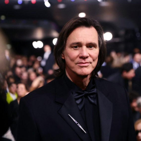 Gori internet zbog "kloniranog" Džima Kerija: Hitno se oglasio njegov tim FOTO/VIDEO