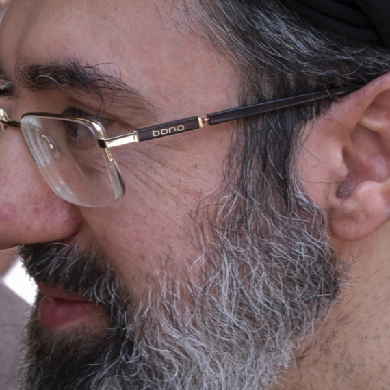 Ko je novi vrhovni vođa Irana: Sin ubijenog Hamneija preuzeo tron; Ima pristup računima u Švajcarskoj FOTO