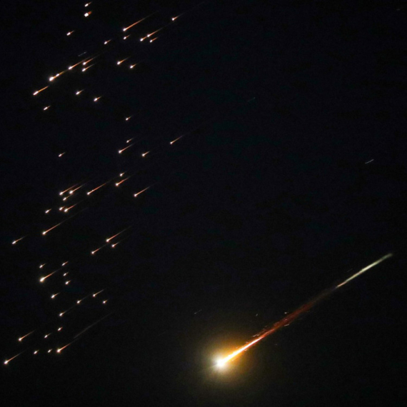 Dronovi na nebu iznad Dubaija; Eksplozije odjekuju u Tel Avivu; Potvrdili su: "Ubijen je" FOTO/VIDEO