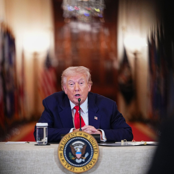 Tramp huška na novi rat?