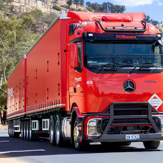 Ovaj kamion je dug više od 50 m: Da biste ga pretekli, treba vam 2,5 km FOTO