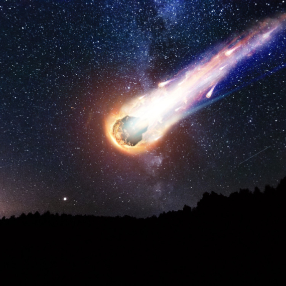 Jeziv zvuk iz svemira: Meteor eksplodirao iznad obale, kuće podrhtavale VIDEO