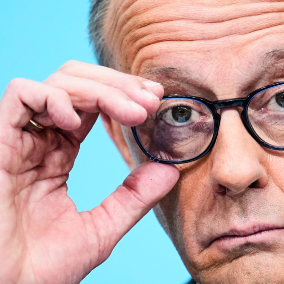 Merc pokrenuo lavinu: Stop za ruske vojnike – ne mogu u EU?