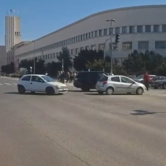 Građanima Novog Sada je prekipelo; Desetak blokadera maltretira ceo grad VIDEO
