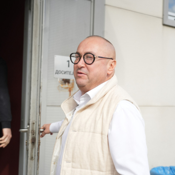 Đani hitno operisan, ugradili mu stentove: Supruga otkrila detalje