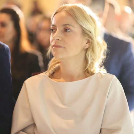 Fondacija "Za srpski narod i državu" donirala sredstva muzičkoj školi u Aranđelovcu