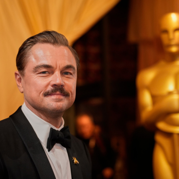 "Ovaj čovek je kralj mimova" je bilo dovoljno da mreže polude FOTO/VIDEO