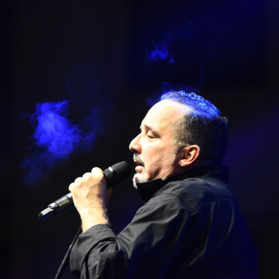 Toni Cetinski spomenuo Srbe na koncertu u Sloveniji: Postavio im jedno pitanje