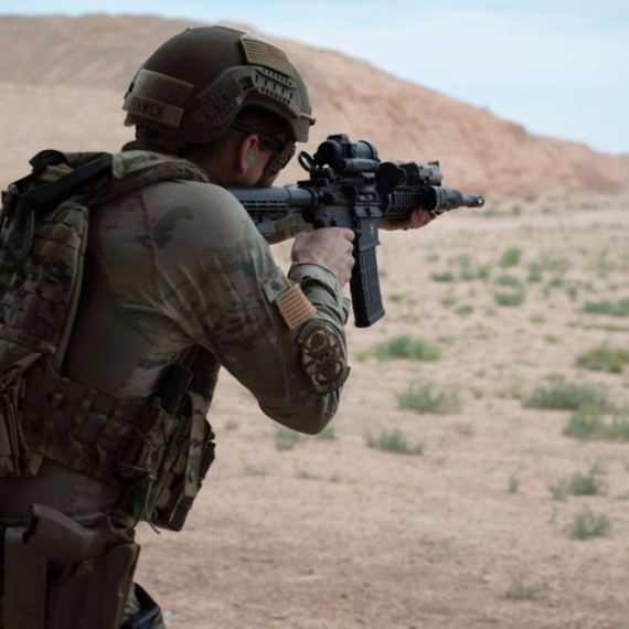 Pucnjava u američkoj vazduhoplovnoj bazi; Uočen aktivni strelac; "Hitne službe reaguju na situaciju" VIDEO