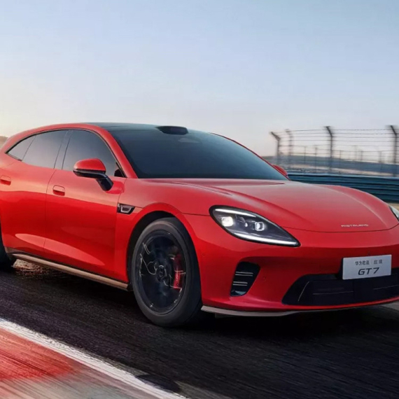 Kinezi nude alternativu za Porsche za trećinu cene FOTO