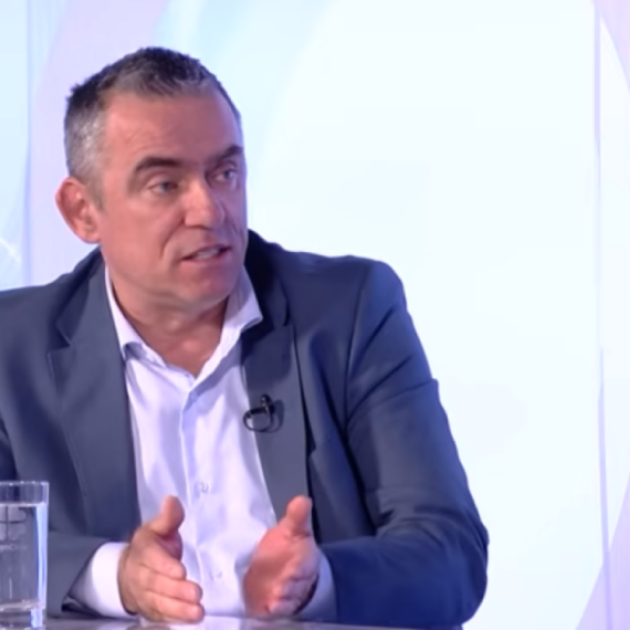 Skandalozna izjava hrvatskog poslanika; Mlinarić podržao blokadere, pa Srbiji zapretio novim traktorima VIDEO