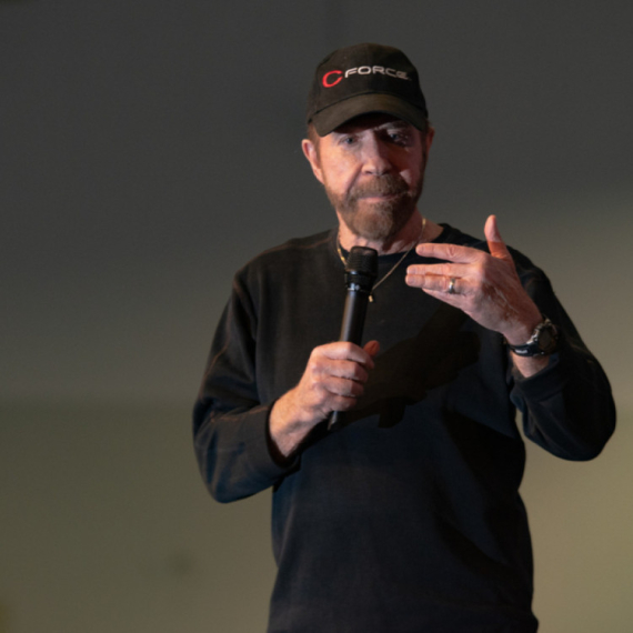 Isplivao redak snimak Trampa i Čaka Norisa; Mnogi ne veruju šta gledaju, reagovao predsednik SAD VIDEO