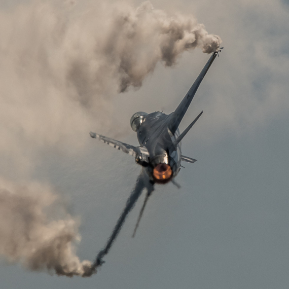 Gađano nuklearno postrojenje; Svi tragaju za američkim pilotom; Najžešći napad Teherana VIDEO