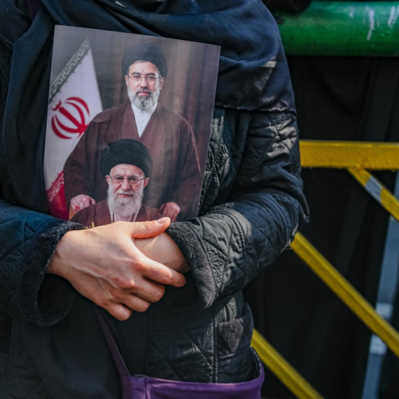 Ko zaista vlada Iranom?