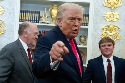 Slika za Tramp "eksplodirao": "Otvorite je**ni Ormuz, vi ludi gadovi!"