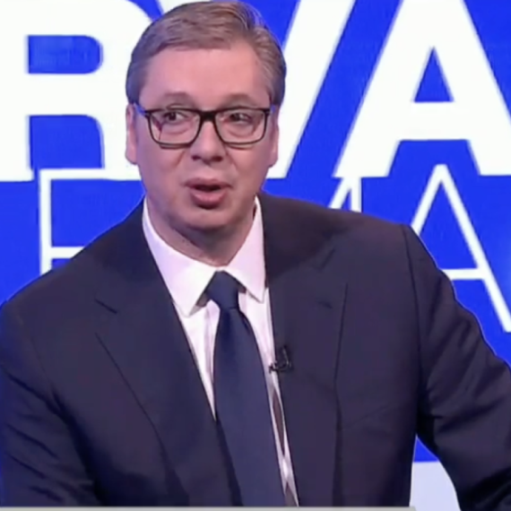 Vučić o poseti Emiratima: "Prijatelji se pomažu u nevolji"; "Otišao sam da izrazim solidarnost"