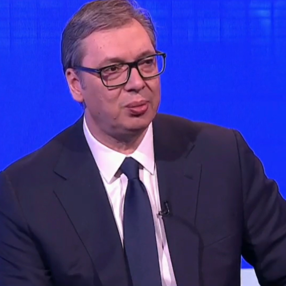 Vučić otkrio: "Stranci iz ambasada pomagali blokaderskim listama"; "Zaboravili su da judi iz Srbije odlučuju"