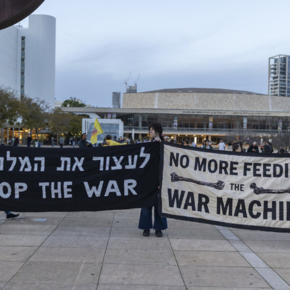 Izraelska policija uhapsila najmanje 18 ljudi tokom protesta zbog rata sa Iranom VIDEO