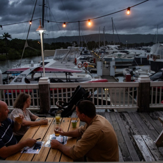 Jeziv prizor: Nebo postalo krvavo crveno za nekoliko minuta, sve je obustavljeno VIDEO