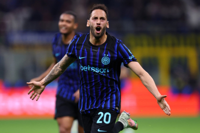 Slika za Svilar kao Vajdenfeler: Kad Hakan "odapne" niko ne zna gde će lopta VIDEO