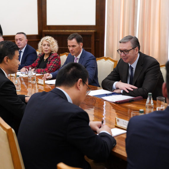 Vučić meets with Shandong representatives on the Danube Corridor, "Vožd Karadjordje," and Niš airport PHOTO