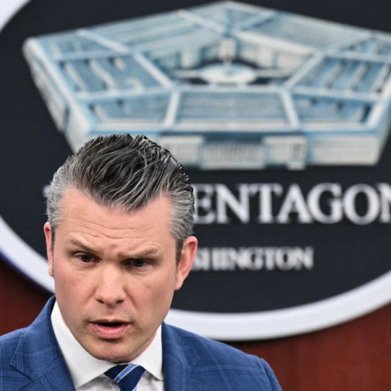 Hegset zapretio Iranu: "Ako ne odustanu, biće urušeni"