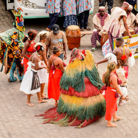 Kako se u Africi obeležava pravoslavni Uskrs? Spoj tradicionalnih i novih običaja