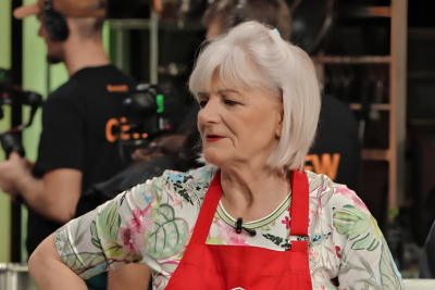 Slika za Napeto u MasterChefu: Evo koji tim se popeo na balkon, a ko je otišao po crne kecelje