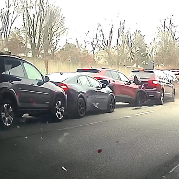 Zašto ne treba da se "nabijate u gepek" drugima tokom vožnje VIDEO