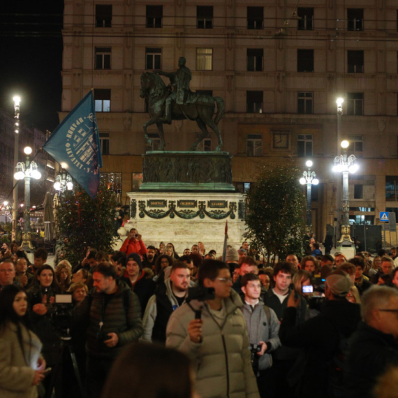 Blokaderi jedni druge nazivaju "parazitima" FOTO