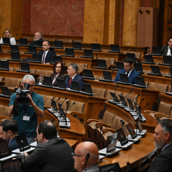 Počela sednica Skupštine Srbije: Pred poslanicima izmene izbornih zakona VIDEO
