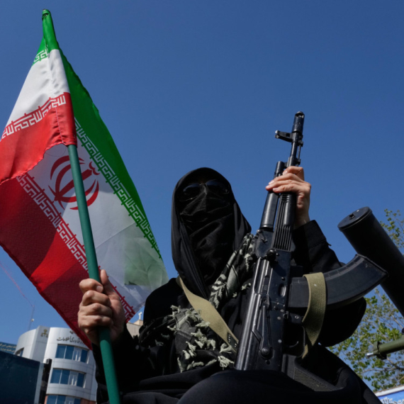 Tramp zapretio, ponovo: "Ako se ne slože, bombardujemo"; "Iran nije isti kao pre rata" FOTO/VIDEO
