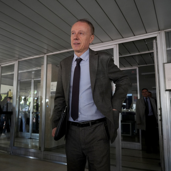 Lavina komentara zbog Đokićevog nepoštovanje svetinje; "U Hilandar se ide ponizno, a ne raspojasan" FOTO