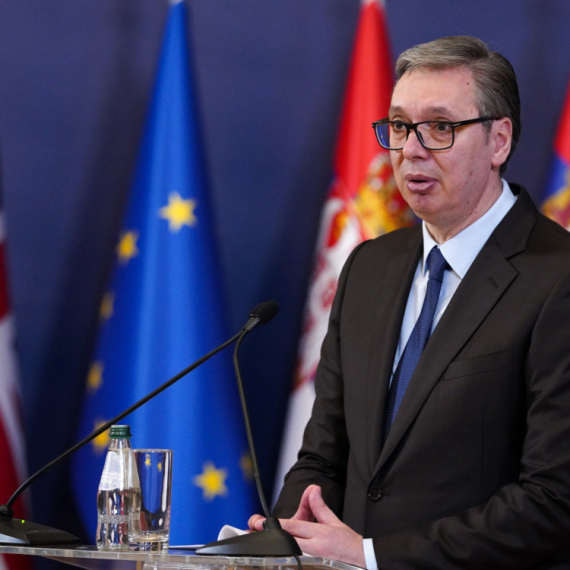 Vučićev govor u Francuskoj izazvao buru: "Recite Zelenskom da zaboravi Krim, kao što nama govorite za KiM"