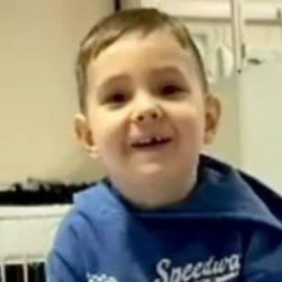 Dečak Balša vodi tešku borbu: Za lečenje u Francuskoj potrebno 245.000 evra