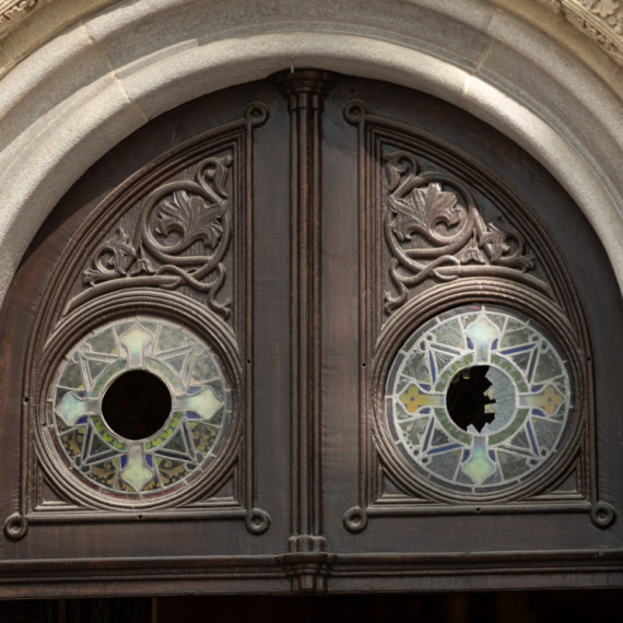 Scandal in Zagreb; Orthodox church attacked PHOTO