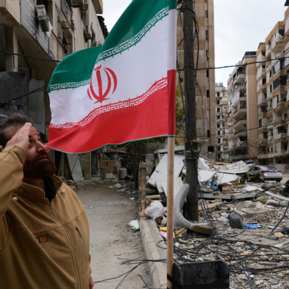 Tramp: "Primirje produženo za tri nedelje"; Hezbolah lansirao rakete na Izrael; Stigla i treća "zver" VIDEO