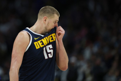 Slika za Jokić odbio da odgovori na pitanje i nasmejao sve u sali VIDEO