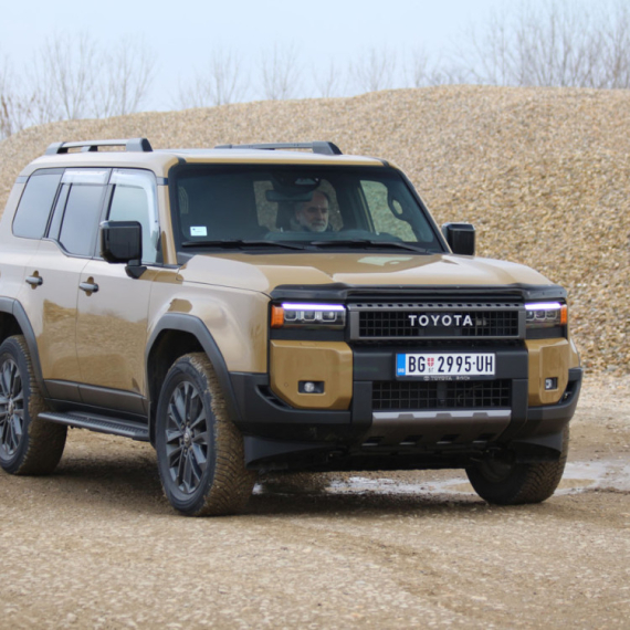 Test: Toyota Land Cruiser – Kuda? Svuda!