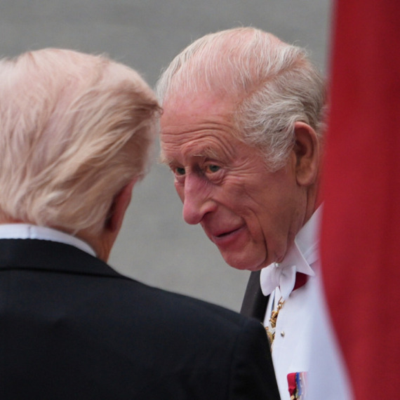 "Fantastičan je"; Tramp: "Kralj Čarls bi pomogao oko Irana"