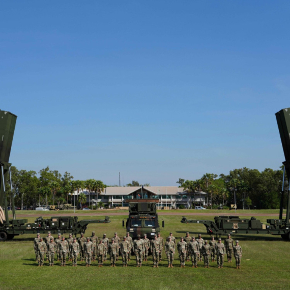 Sila kakvu još nisu koristili: Šta je Mračni orao kojim SAD prete Iranu? FOTO