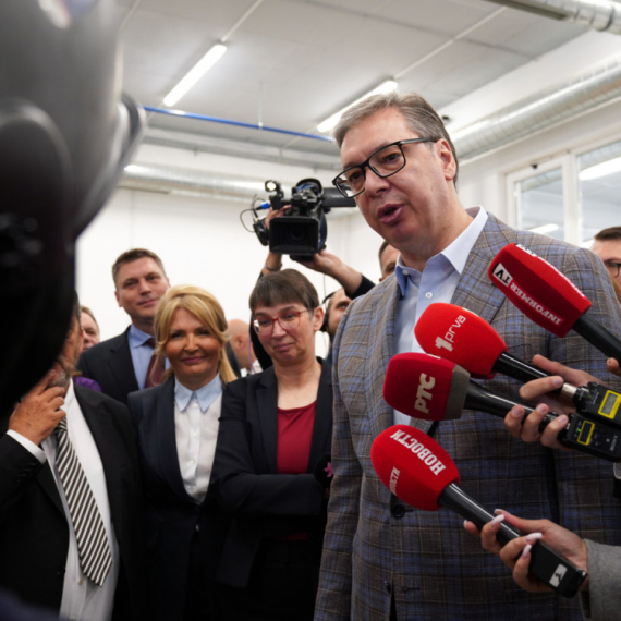 Vučić jasan – blokaderi ništa ne rade, a kritikuju; "Ja se nikada neću zalagati za nerad"